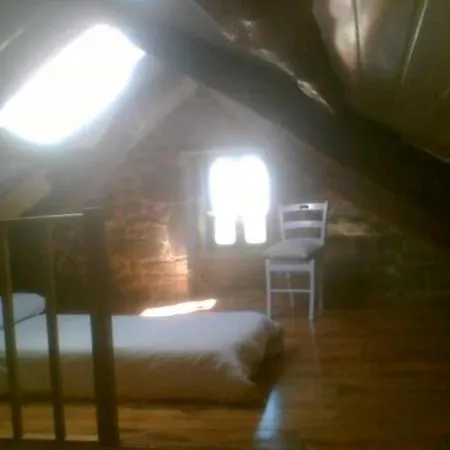 House - 5 Bedrooms - 7486 A Estrada